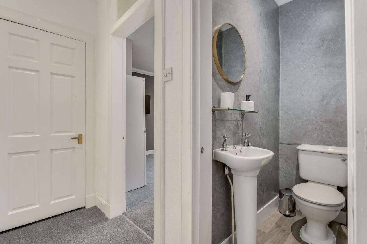 Ferienwohnung The Garden Flat, Loch Lomond Alexandria Exterior foto